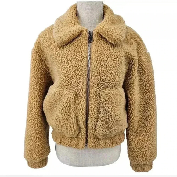 Urban Outfitters Teddy Bear Sherpa Size Large EUC - Picture 1 of 3